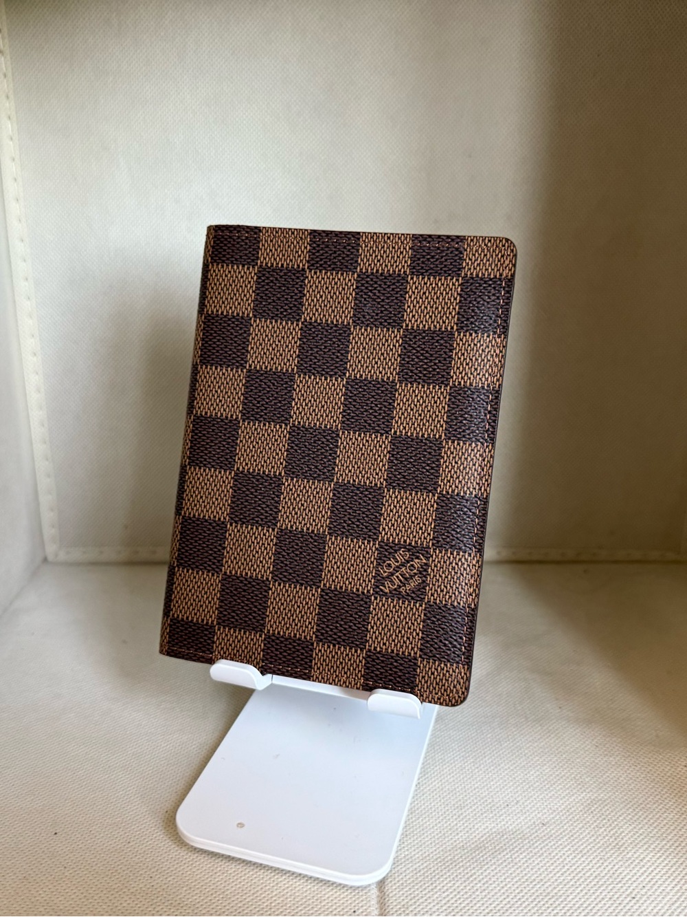Louis Vuitton Damier Ebene Passport Cover A61775 153596636